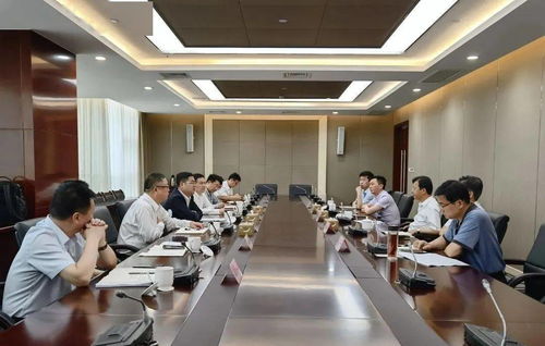 振華重工主要領(lǐng)導(dǎo)拜會(huì)南通經(jīng)濟(jì)技術(shù)開(kāi)發(fā)區(qū)黨工委書(shū)記張建華